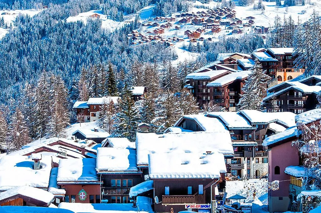 Residence Goelia Les Chalets De Wengen La Plagne