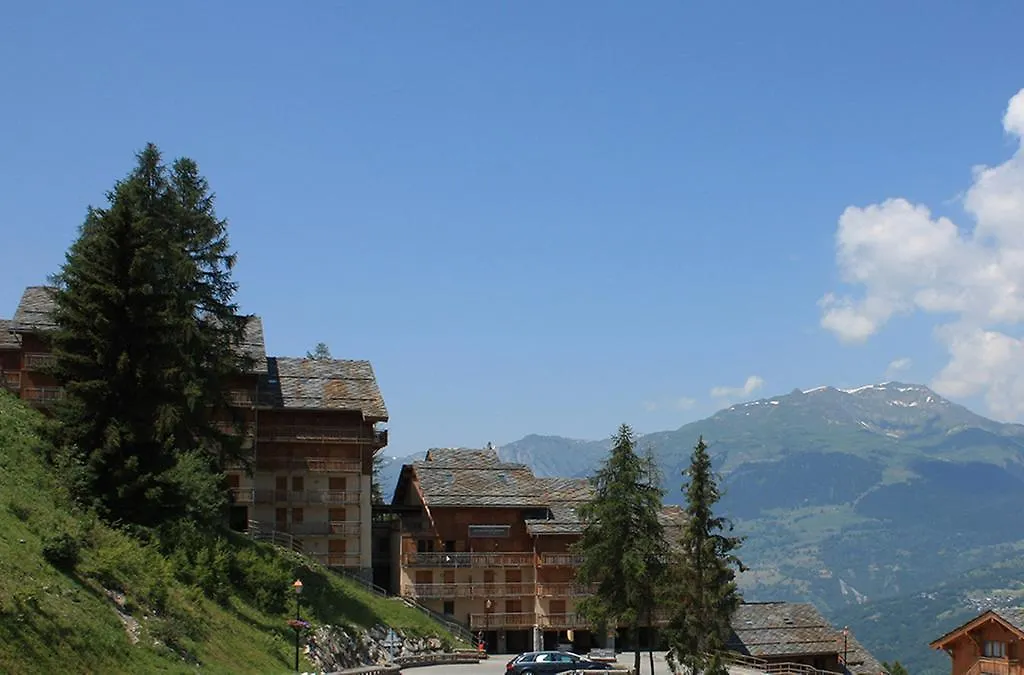 Residence Goelia Les Chalets De Wengen La Plagne France